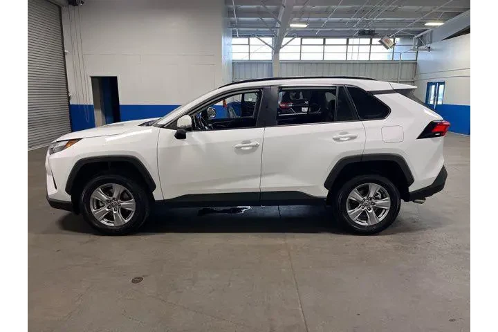 $29973 : Toyota RAV4 2024 XLE 4dr SUV image 6
