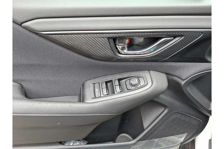 $31495 : Subaru Outback 2025 AWD Prem image 6