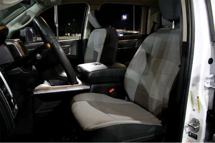 $28263 : Ram 1500 Classic 2023 4x4 SL image 10