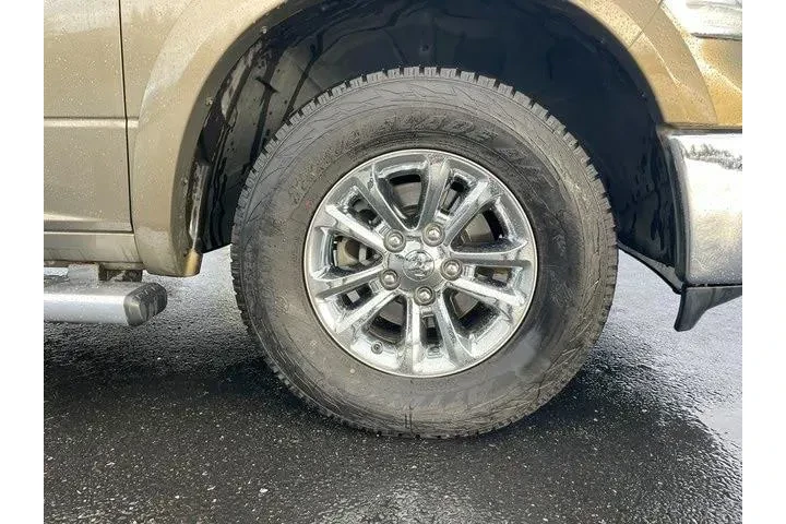 $20800 : Ram 1500 2015 4x4 Laramie 4d image 10