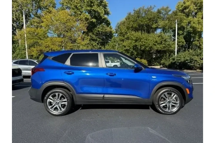 $13995 : Kia Seltos 2021 AWD LX 4dr S image 6