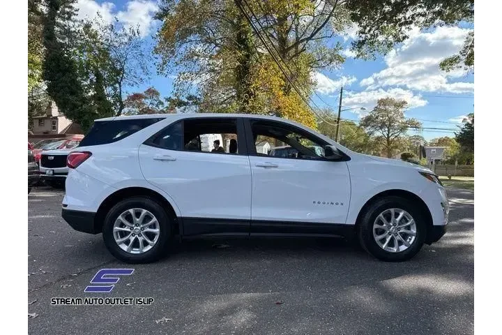 $13495 : Chevrolet Equinox 2020 LS 4d image 8