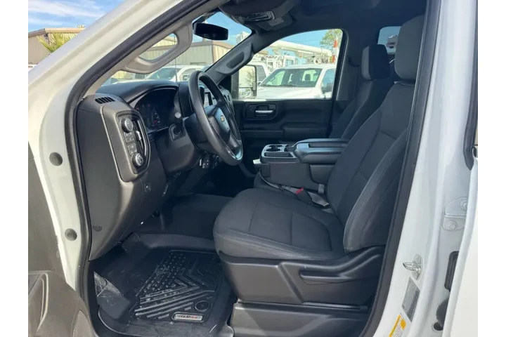 $38995 : 2020 Silverado 2500HD Work Tr image 8