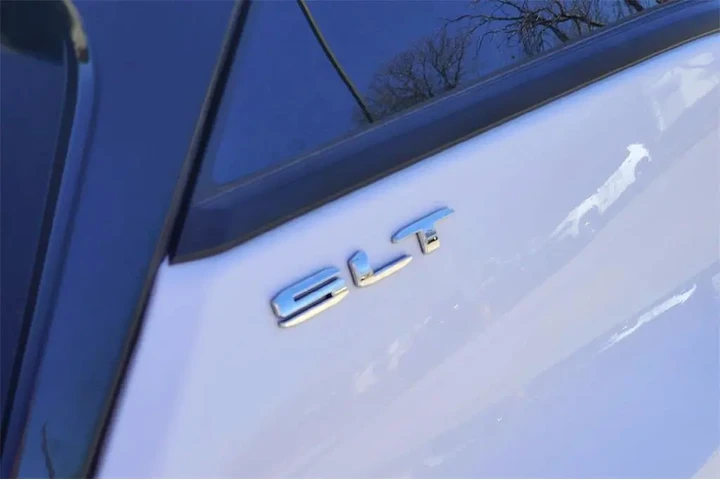 $24581 : GMC Terrain 2024 AWD SLT 4dr image 6