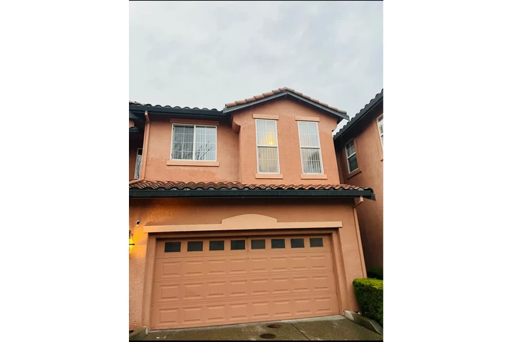 $825 : Se renta cuarto en Vallejo image 2