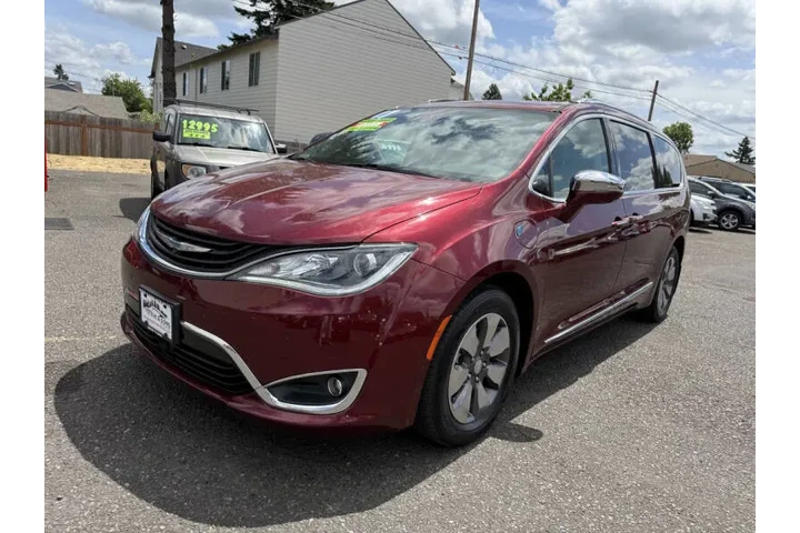 $13995 : 2017 Pacifica Hybrid Platinum image 6