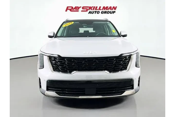 $28975 : Kia Sorento 2024 S 4dr SUV image 2