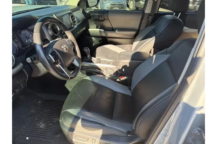 $32123 : Toyota Tacoma 2021 4x4 TRD P image 10