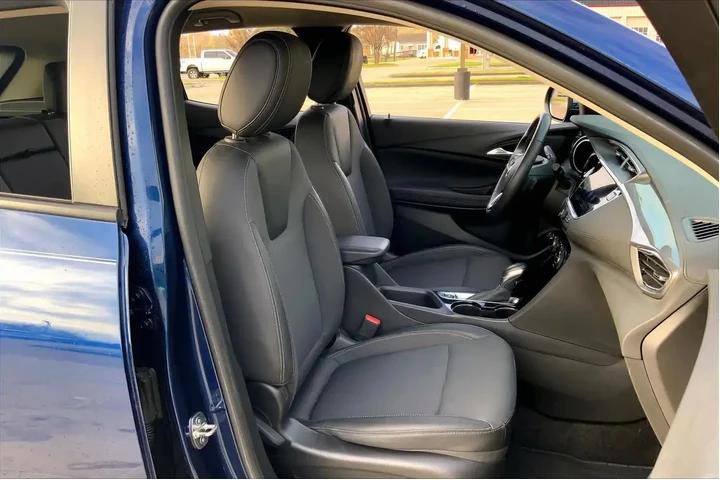 $20887 : Buick Encore GX 2022 Select image 9