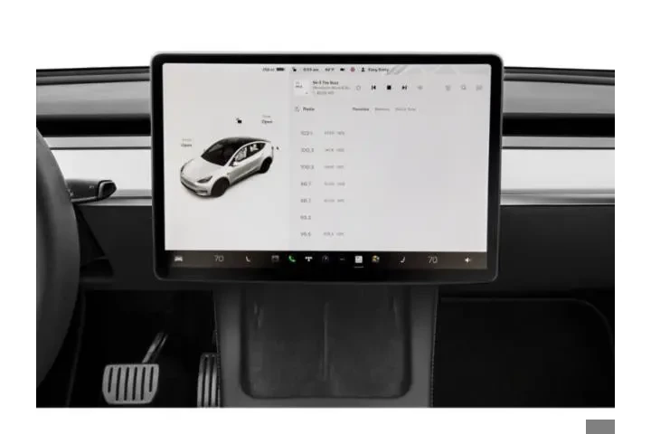 $30000 : Tesla Model Y 2023 AWD Long image 10