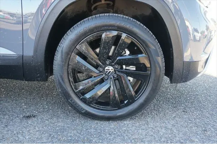 $27795 : Volkswagen Atlas Cross Sport image 6