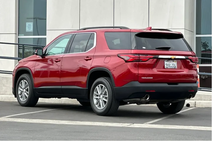 $30900 : Chevrolet Traverse 2023 LT C image 5