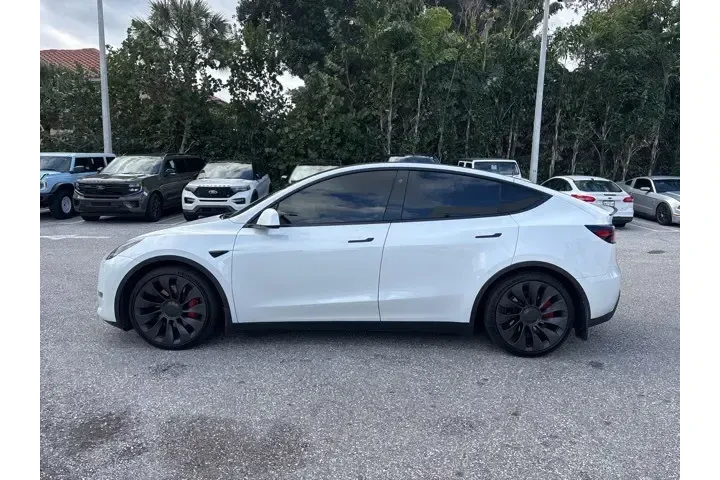 $32170 : Tesla Model Y 2023 AWD Perfo image 4