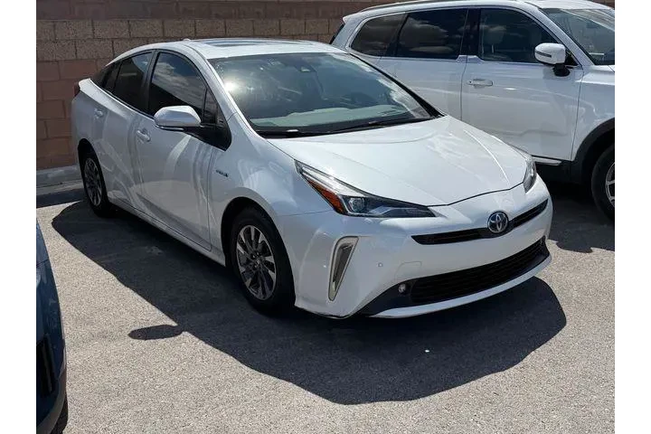 $23988 : Toyota Prius 2022 Limited 4d image 5