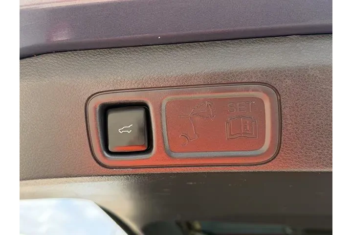 $37003 : Ford Expedition 2022 4x2 XLT image 9