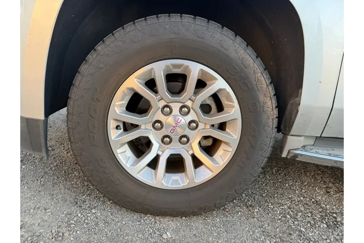 $21500 : GMC Yukon 2016 4x4 SLT 4dr S image 9