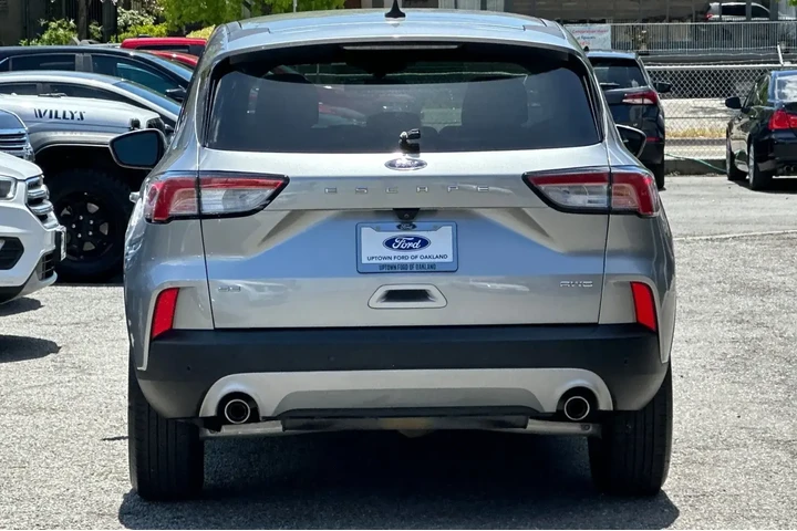 $17900 : Ford Escape 2021 AWD SE 4dr image 5