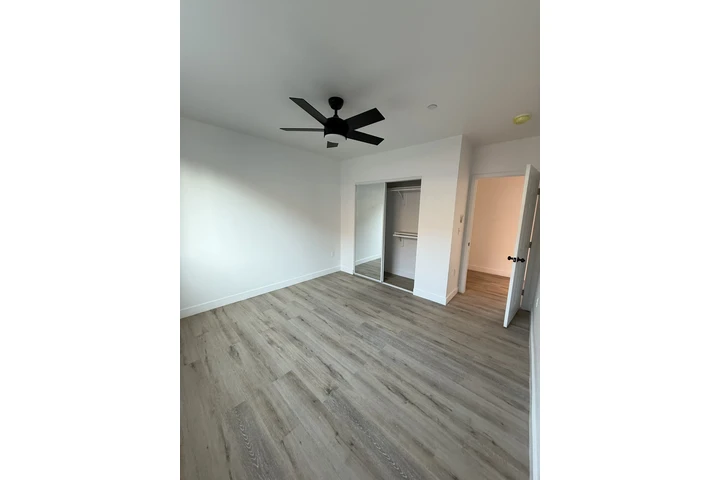 $3800 : casa nueva por 25 y San Pedro image 3