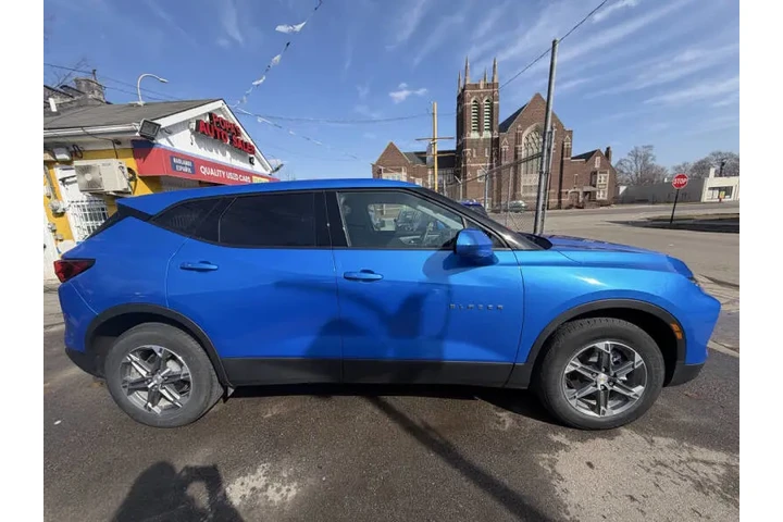2025 Blazer LT image 9