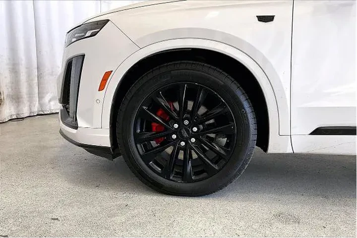 $21961 : Cadillac XT6 2021 Premium Lu image 6