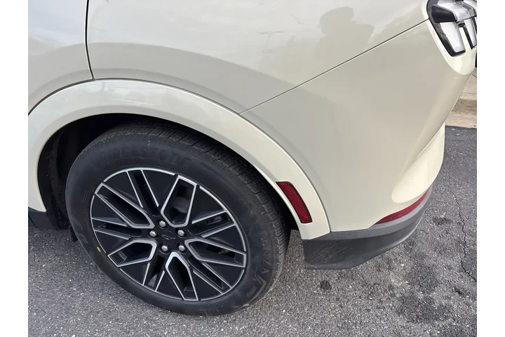 $38995 : Ford Mustang Mach-E 2025 AWD image 7