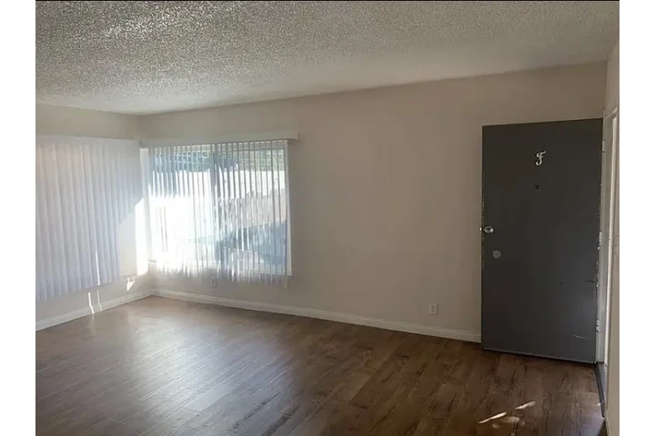 $1000 : 1 dormitorio, 1 baño. image 2