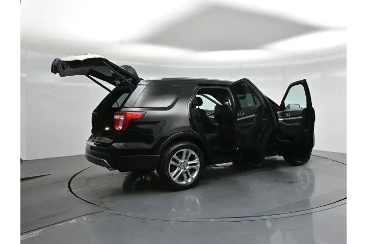 $18298 : Ford Explorer 2017 XLT 4dr S image 6