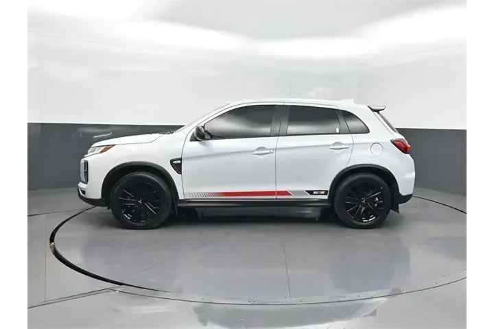 $17419 : Mitsubishi Outlander Sport 2 image 2