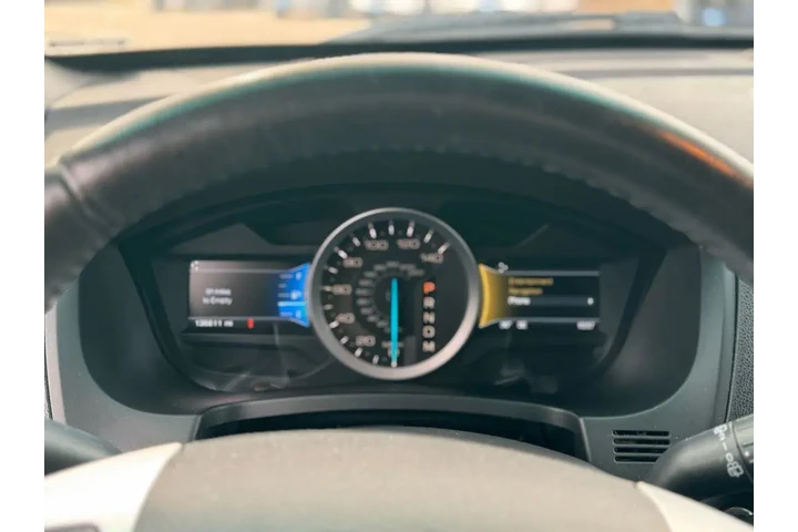 $10969 : Ford Explorer 2015 AWD XLT 4 image 8