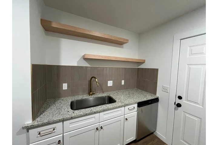 $900 : Home Homie image 2