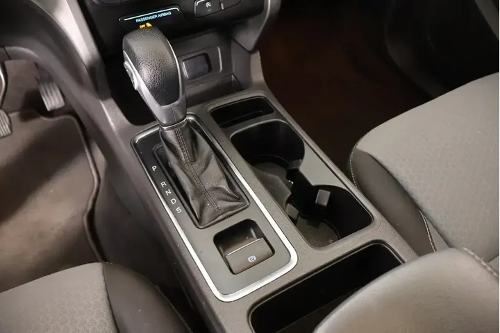 $14997 : Ford Escape 2019 SE 4dr SUV image 8