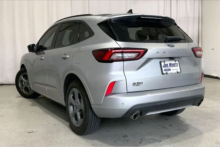 $19591 : Ford Escape 2024 ST-Line 4dr image 5