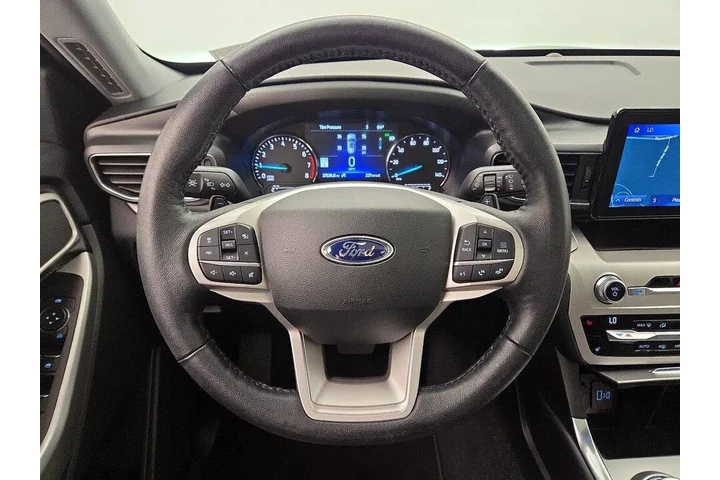 $27998 : Ford Explorer 2020 AWD XLT 4 image 10