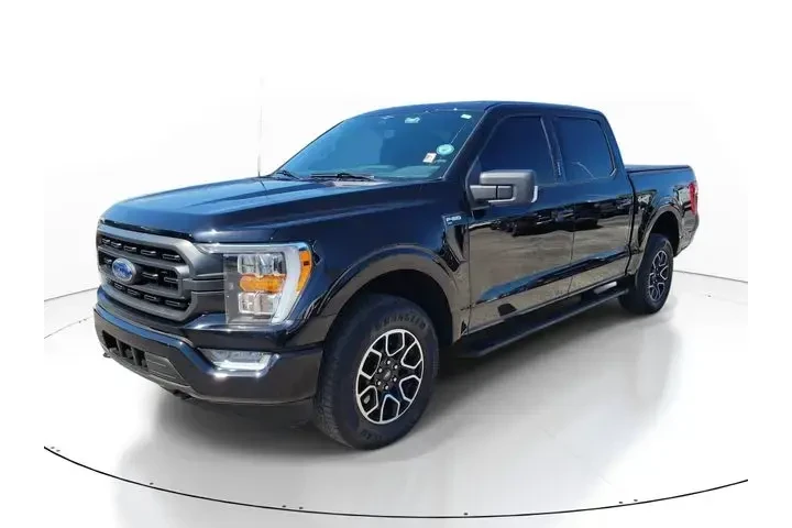 $39871 : Ford F-150 2023 4x4 XLT 4dr image 4