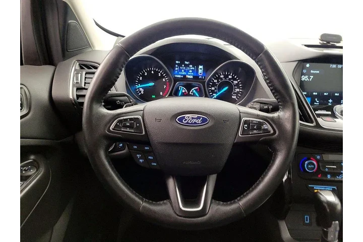 $12599 : Ford Escape 2017 Titanium 4d image 10
