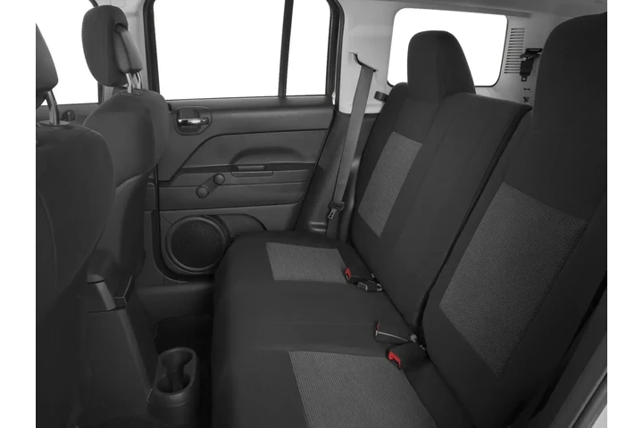 Jeep Patriot 2016 Sport 4dr image 9