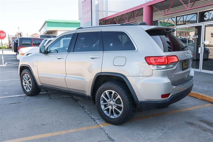 $17988 : 2015 Grand Cherokee Limited image 6