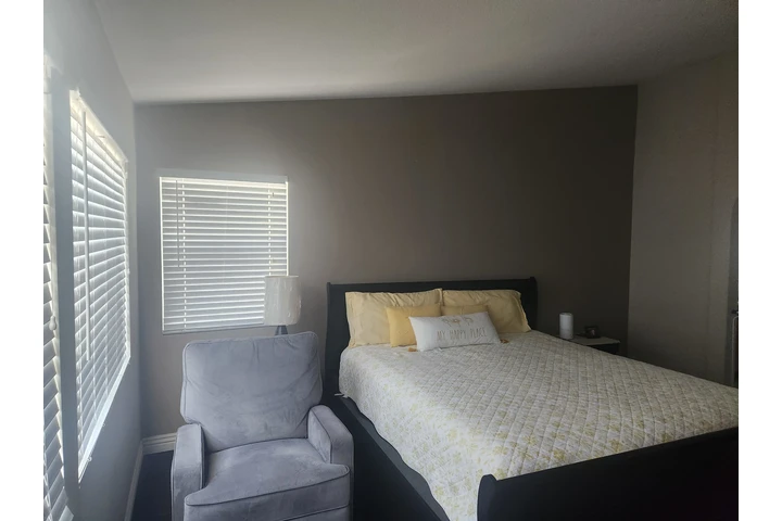 $1200 : FONTANA Master room en Renta image 8