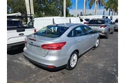 $6990 : Ford Focus 2018 SE 4dr Sedan thumbnail
