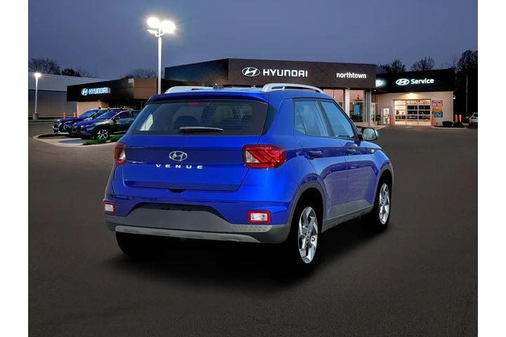 $23502 : Hyundai VENUE 2026 SEL 4dr C image 7