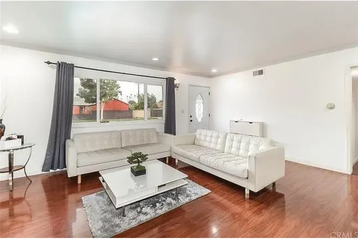 $1500 : Available En Garden Grove image 10