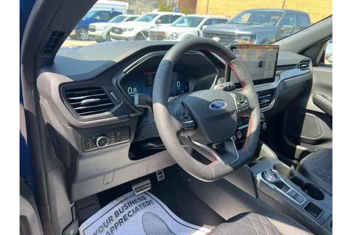 $26850 : Ford Escape 2023 AWD ST-Line image 7