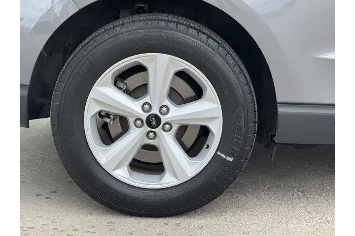 $23414 : Ford Edge 2023 AWD SE 4dr Cr image 4