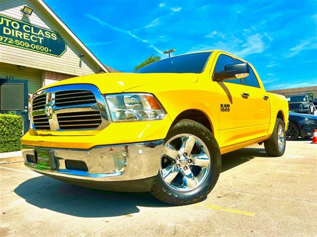 $16500 : 2016 RAM 1500 Crew Cab Lone S image 3