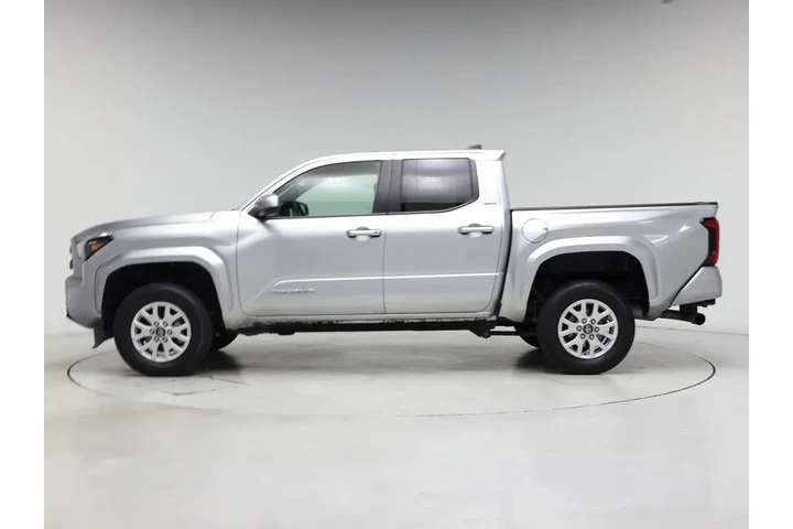 $32998 : Toyota Tacoma 2024 4x2 SR5 4 image 3