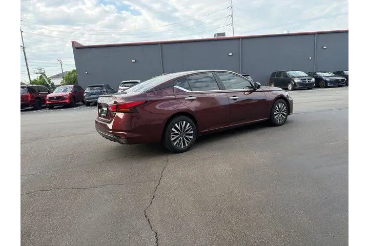 $24980 : Nissan Altima 2025 2.5 SV 4d image 7