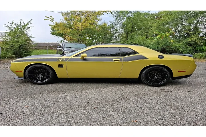 $38494 : Dodge Challenger 2021 R/T Sc image 2