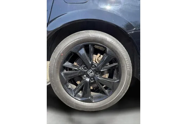 $33490 : Honda Odyssey 2023 Sport 4dr image 7