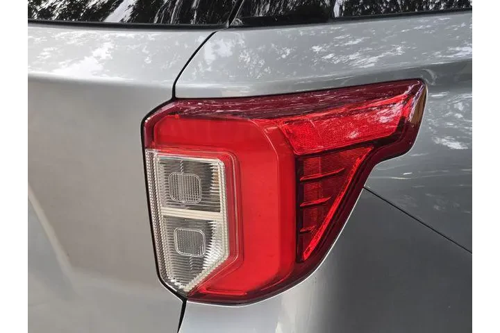 $24877 : Ford Explorer 2023 XLT 4dr S image 9