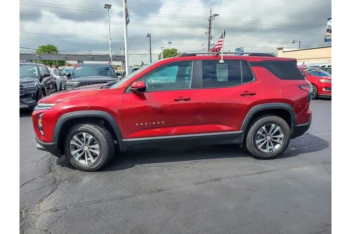 $29987 : Chevrolet Equinox 2025 LT 4d image 3